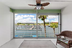 29 Yacht Club Dr, North Palm Beach, FL 33408 - Photo 23