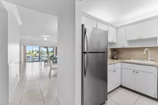 29 Yacht Club Dr, North Palm Beach, FL 33408 - Photo 7