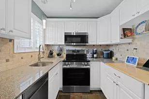 535 Hendricks Isle, Fort Lauderdale, FL 33301 - Photo 19