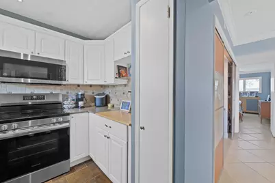 535 Hendricks Isle #106, Fort Lauderdale, FL 33301 - Photo 17