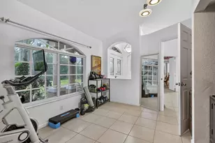 15664 89th Pl N, The Acreage, FL 33470 - Photo 17