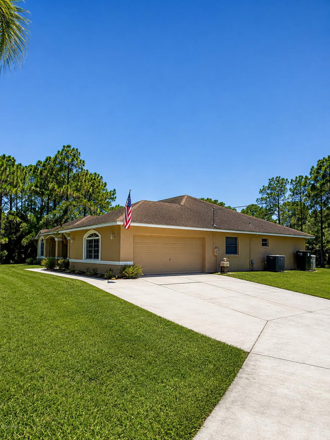 15664 89th Pl N main architectural view