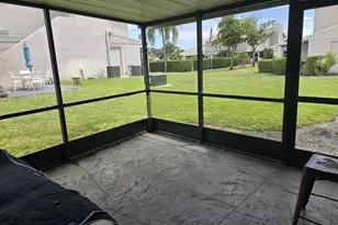 953 SE 10th St, Deerfield Beach, FL 33441 - Photo 25