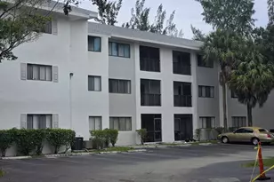 2445 SW 18th Terrace, Fort Lauderdale, FL 33315 - Photo 3