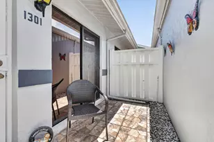2641 Gately Dr W, West Palm Beach, FL 33415 - Photo 7
