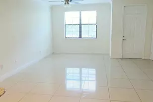 2723 NE 14th St, Pompano Beach, FL 33062 - Photo 13