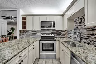 9993 NW 7th St, Plantation, FL 33324 - Photo 7