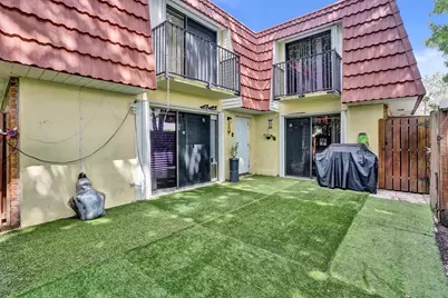 9993 NW 7th Street, Plantation, FL 33324 - Photo 3