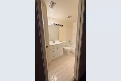 21202 Glenmoor Drive #21202, West Palm Beach, FL 33409 - Photo 13