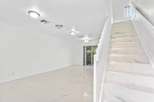 190 SE 2nd St, Deerfield Beach, FL 33441 - Photo 5
