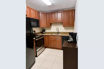 405 Meadows Circle #405, Boynton Beach, FL 33436 - Photo 1