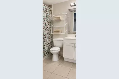 405 Meadows Circle #405, Boynton Beach, FL 33436 - Photo 11
