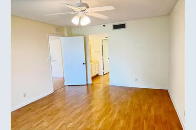 7030 Half Moon Circle #121, Hypoluxo, FL 33462 - Photo 13
