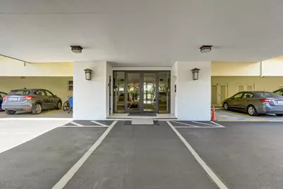 2500 NE 48th Lane #606, Fort Lauderdale, FL 33308 - Photo 5