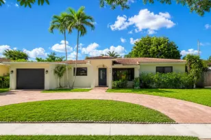 909 SE 14th Dr, Deerfield Beach, FL 33441 - Photo 3