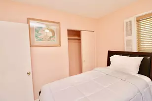 842 NE 154th St, Miami, FL 33162 - Photo 29