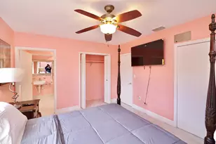 842 NE 154th St, Miami, FL 33162 - Photo 19