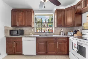 5040 Rose Hill Dr, Boynton Beach, FL 33437 - Photo 11