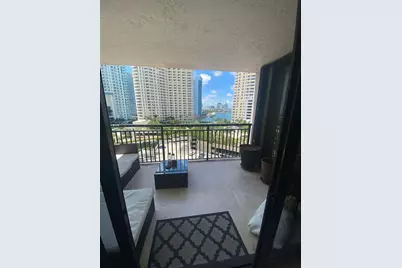 540 Brickell Key Drive #1214, Miami, FL 33131 - Photo 5