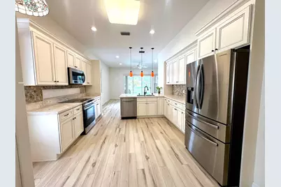625 Venetto Court, Port Saint Lucie, FL 34986 - Photo 9