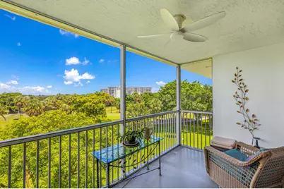 3960 Oaks Clubhouse Drive #504, Pompano Beach, FL 33069 - Photo 21