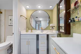3960 Oaks Clubhouse Dr, Pompano Beach, FL 33069 - Photo 17