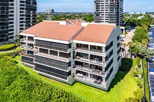 4050 N Ocean Ave, Singer Island, FL 33404 - Photo 3