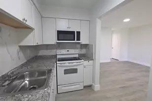 7612 Pembroke Rd, Miramar, FL 33023 - Photo 3