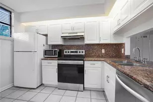 109 Lake Emerald Dr, Oakland Park, FL 33309 - Photo 5