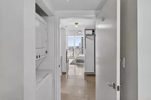 1750 N Bayshore Dr, Miami, FL 33132 - Photo 23