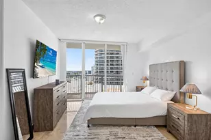 1750 N Bayshore Dr, Miami, FL 33132 - Photo 15