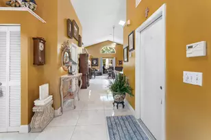 5115 Foxhall Dr S, West Palm Beach, FL 33417 - Photo 5