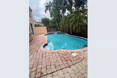 315 NW 158th Lane, Pembroke Pines, FL 33028 - Photo 27