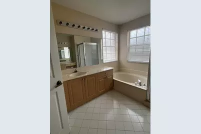 315 NW 158th Lane, Pembroke Pines, FL 33028 - Photo 19