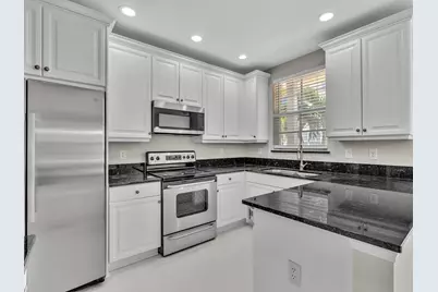 2751 Ravella Way, Palm Beach Gardens, FL 33410 - Photo 23