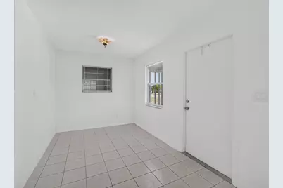 304 Cypress Drive, Lake Park, FL 33403 - Photo 7