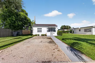 304 Cypress Drive, Lake Park, FL 33403 - Photo 45