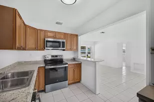 304 Cypress Dr, Lake Park, FL 33403 - Photo 13