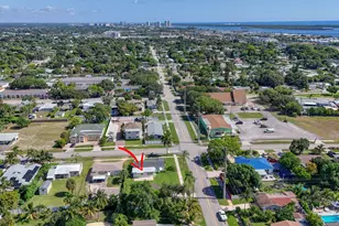 304 Cypress Dr, Lake Park, FL 33403 - Photo 75