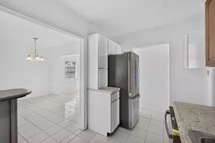 304 Cypress Dr, Lake Park, FL 33403 - Photo 15