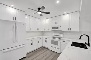 1738 NE 52nd St, Fort Lauderdale, FL 33334 - Photo 9
