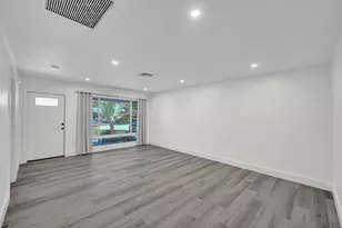 1738 NE 52nd St, Fort Lauderdale, FL 33334 - Photo 23