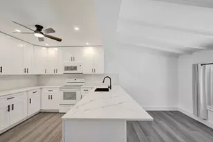 1738 NE 52nd St, Fort Lauderdale, FL 33334 - Photo 13
