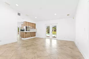 11580 NW 20th Dr NW, Coral Springs, FL 33071 - Photo 9