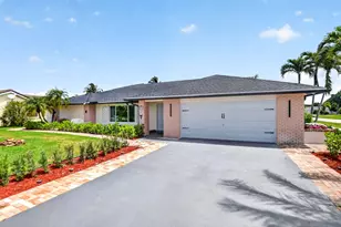 990 Hickory Trail, Wellington, FL 33414 - Photo 3