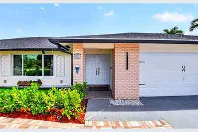 990 Hickory Trail, Wellington, FL 33414 - Photo 5
