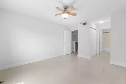 131 Yacht Club Way #307, Hypoluxo, FL 33462 - Photo 15