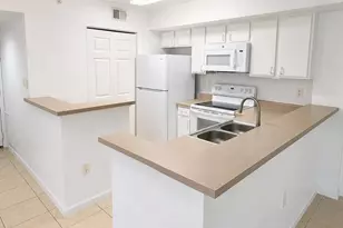 121 SW Palm Dr, Port Saint Lucie, FL 34986 - Photo 3
