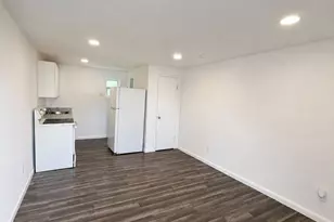 1725 NE 148th St, Miami, FL 33181 - Photo 5