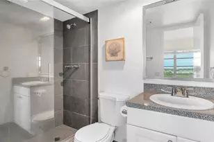 3150 N Palm Aire Dr, Pompano Beach, FL 33069 - Photo 15